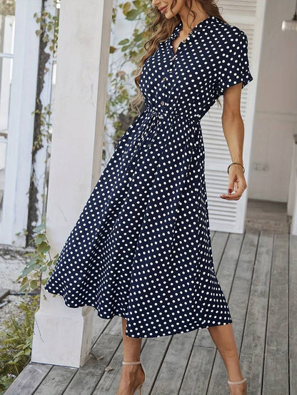 – a-linien-kleid mit polka-dot-print und v-ausschnitt